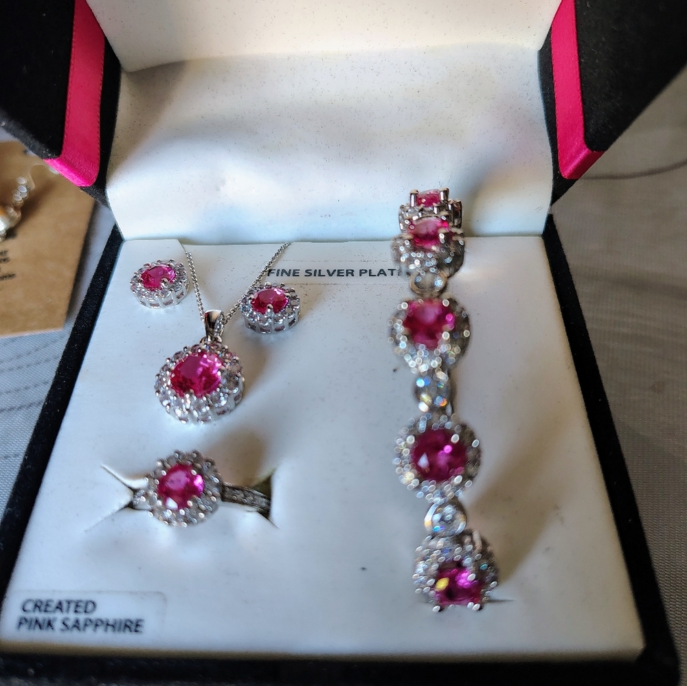 Elegant Pink Sapphire Jewelry Set
